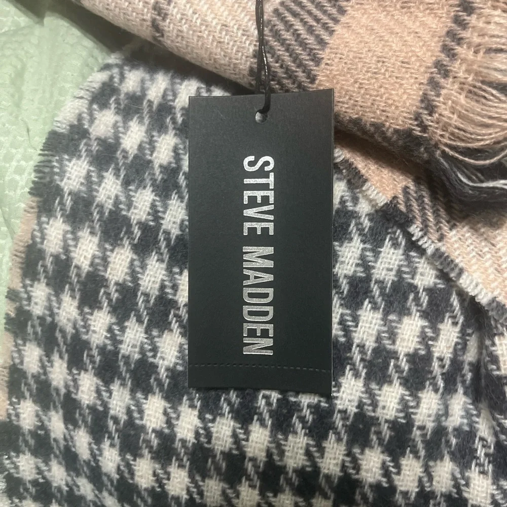 Steve Madden steve madden